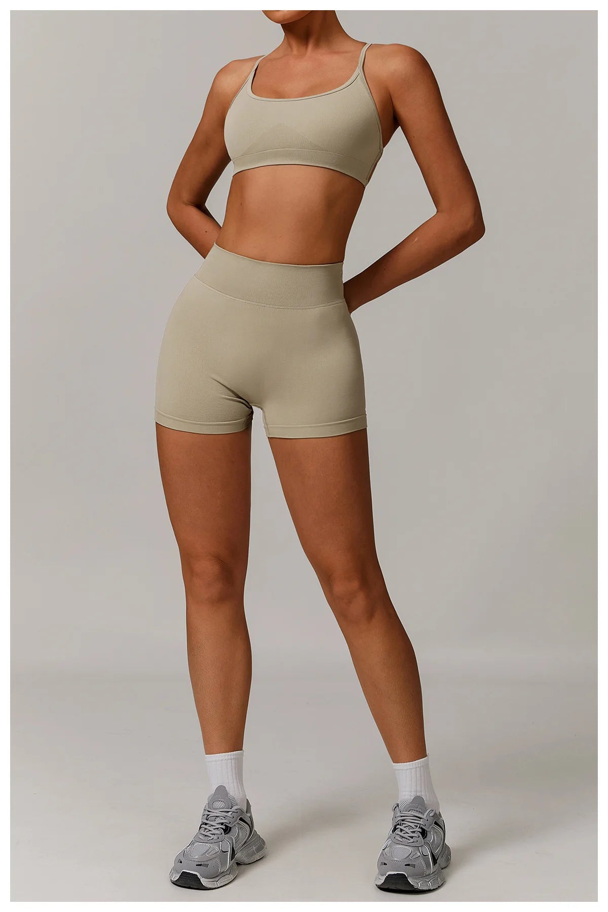 Women’s Seamless Gym Yoga Set – Leggings & Sports Bra